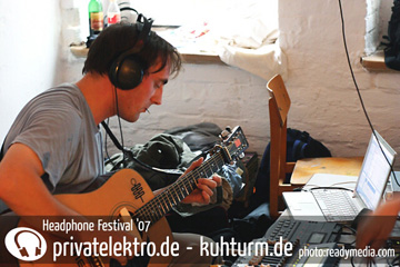 Dirk Markham @ privatelektro headphone festival 2007 ~ photo (c) by http://www.readymedia.com